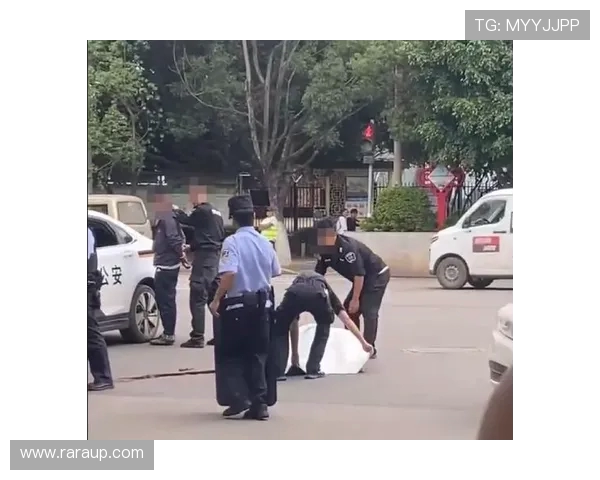 目击者忆亚马尔父亲遇刺：停车场遭捅三四刀